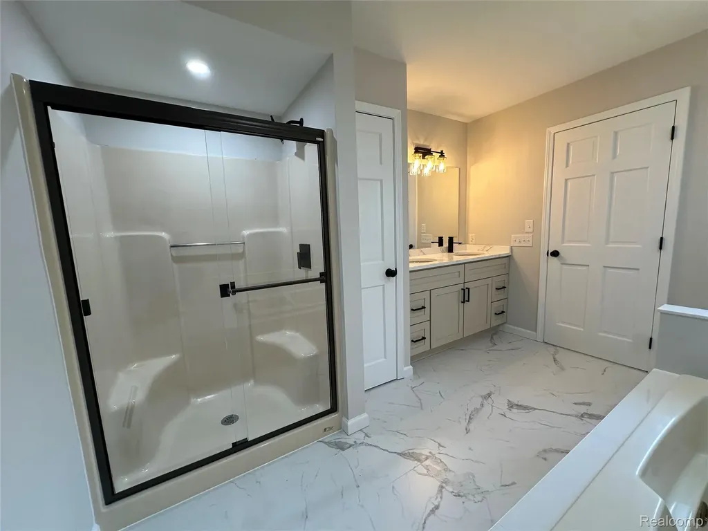 4233 State Road Fort Gratiot Charter Township MI 48059