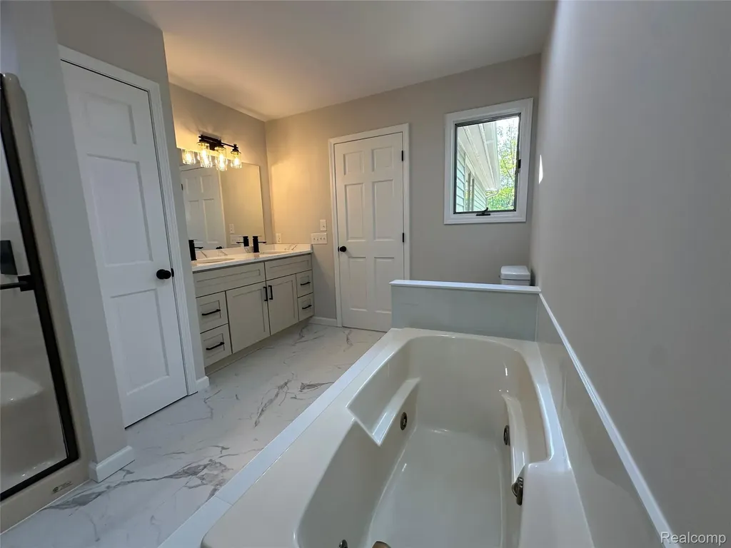 4233 State Road Fort Gratiot Charter Township MI 48059