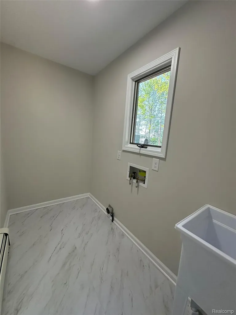 4233 State Road Fort Gratiot Charter Township MI 48059