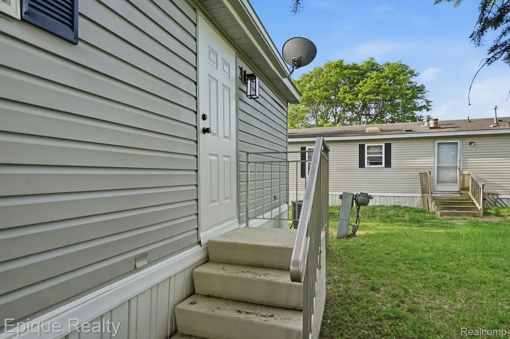 1908 Abels Street Milford Charter Township MI 48381