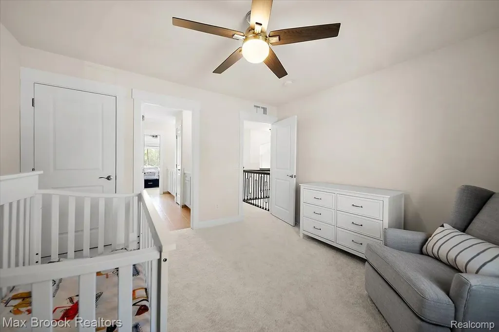 1942 Nottingham Drive Rochester Hills City MI 48307