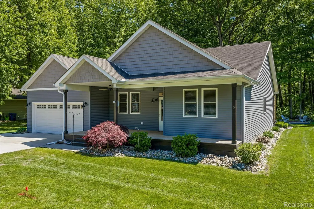 3099 Fruit Street Clay Township MI 48001