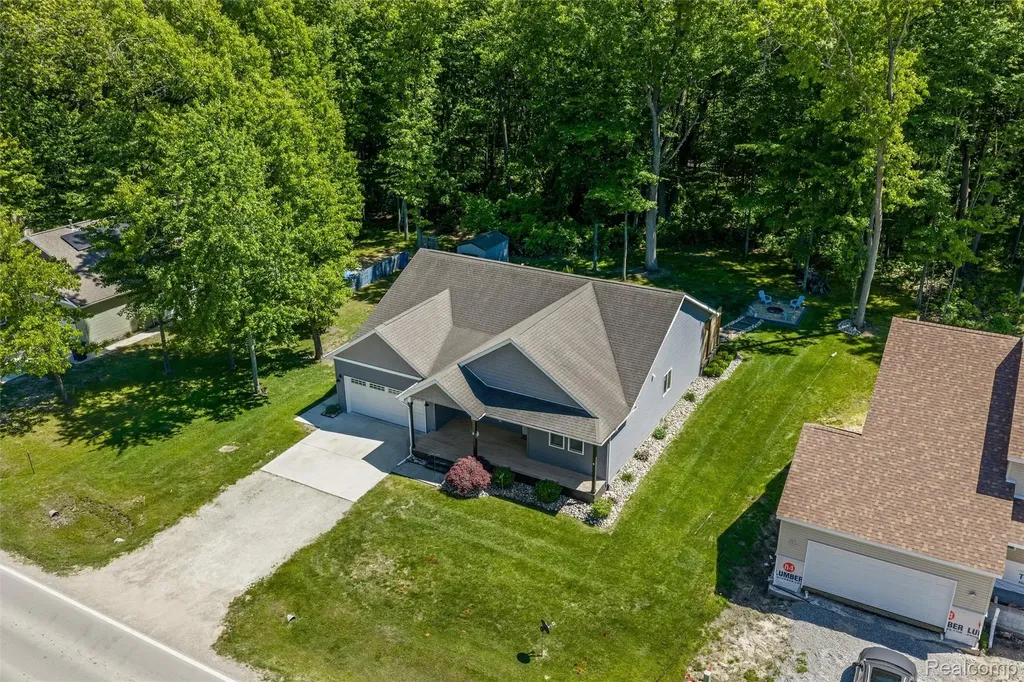 3099 Fruit Street Clay Township MI 48001