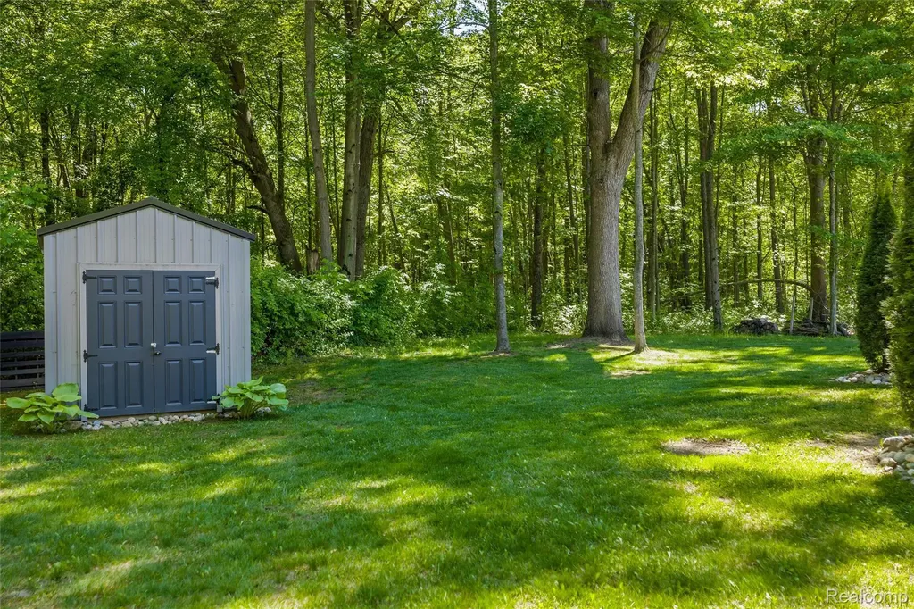 3099 Fruit Street Clay Township MI 48001
