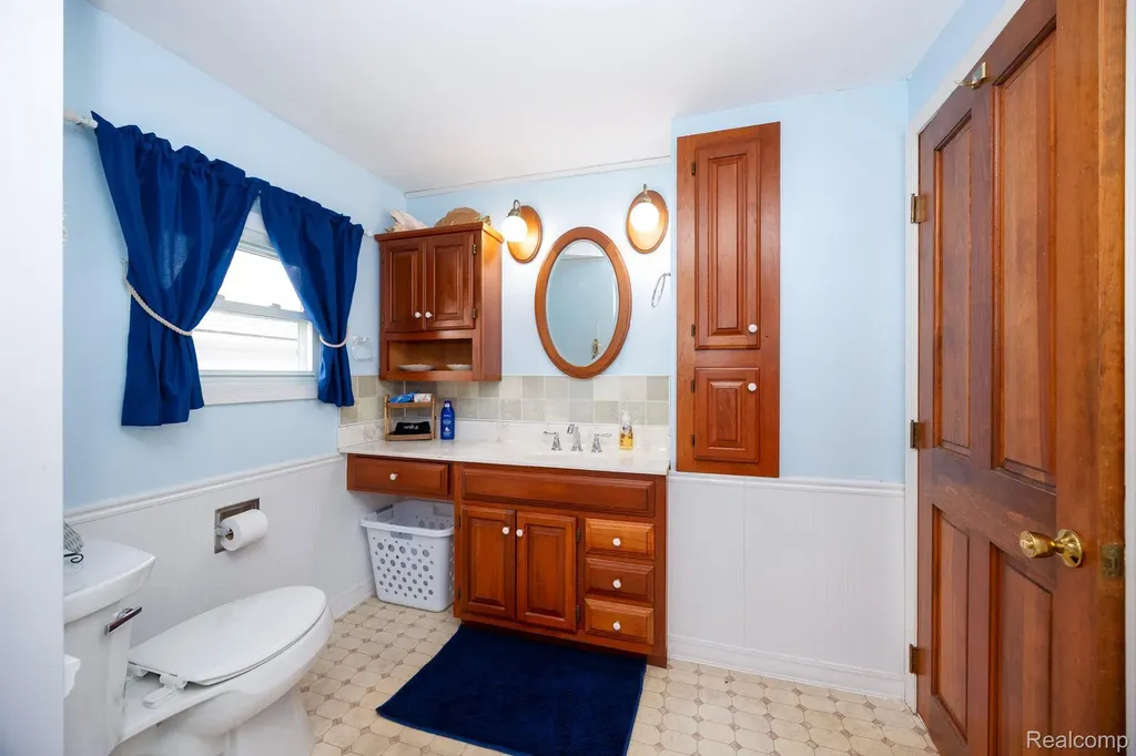 447 Maple Street Wyandotte City MI 48192