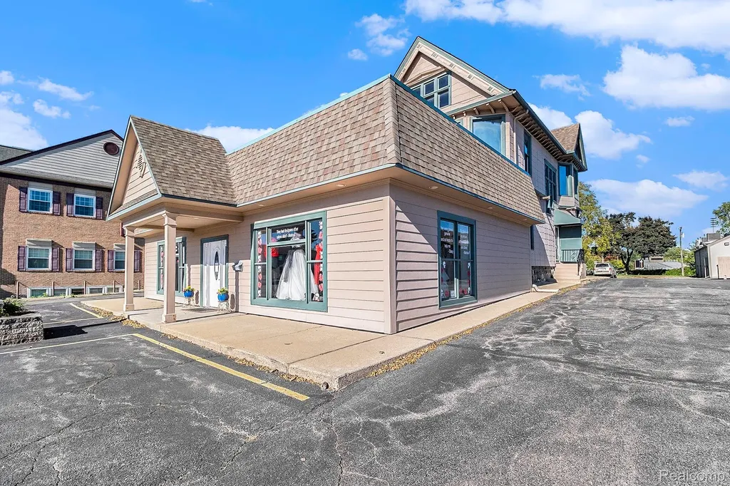 217-231 N Main Street Plymouth City MI 48170