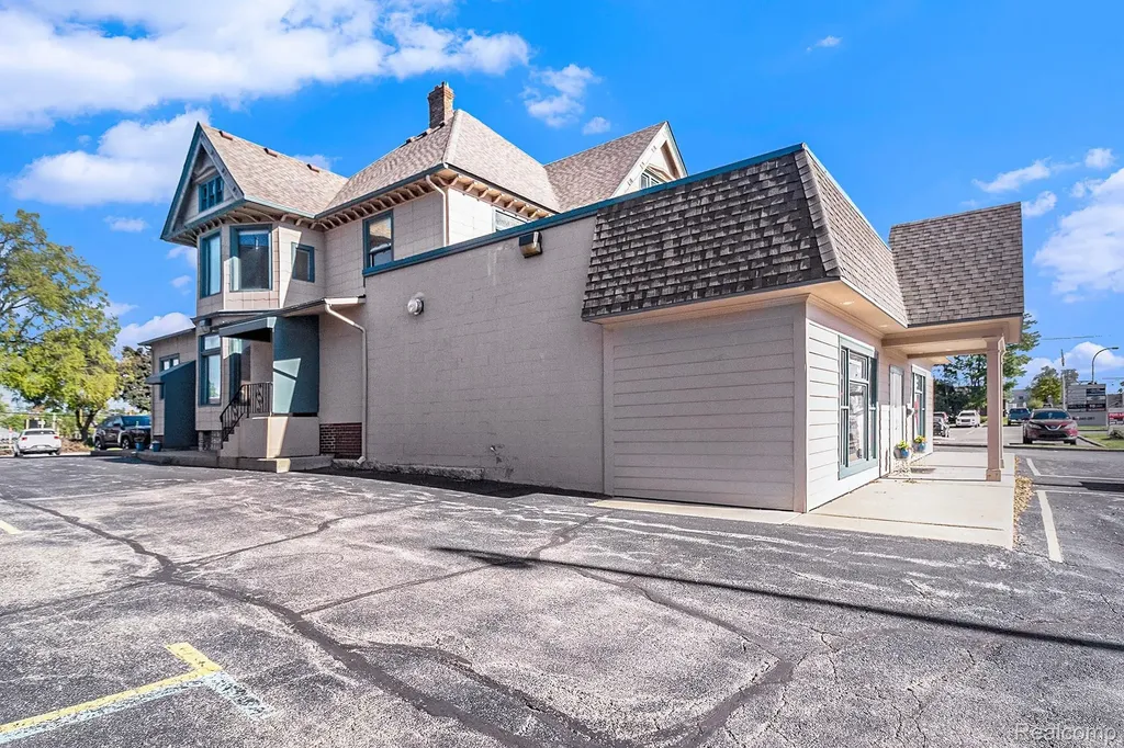 217-231 N Main Street Plymouth City MI 48170
