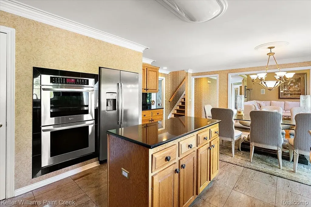 13150 Rhea Court Shelby Charter Township MI 48315