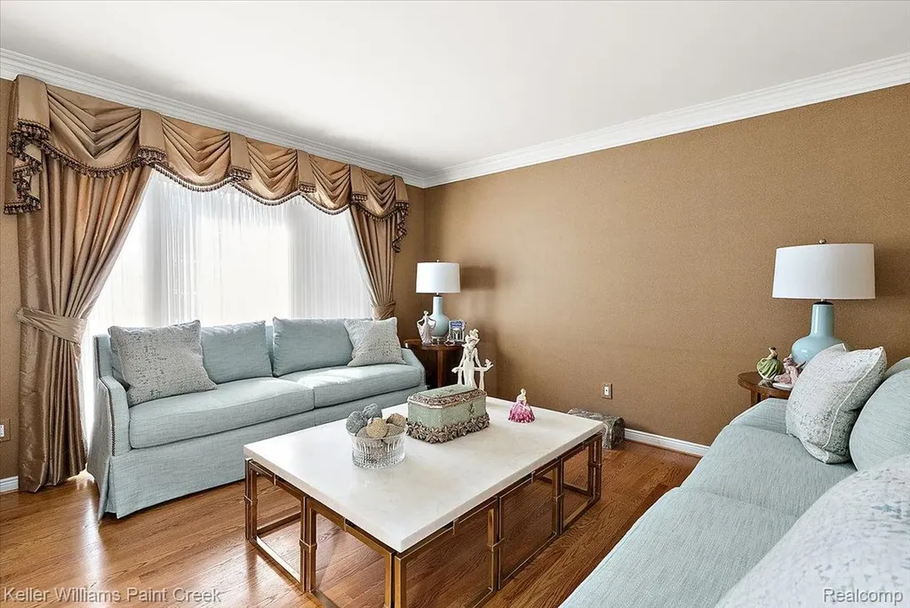 13150 Rhea Court Shelby Charter Township MI 48315