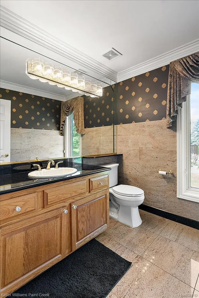 13150 Rhea Court Shelby Charter Township MI 48315