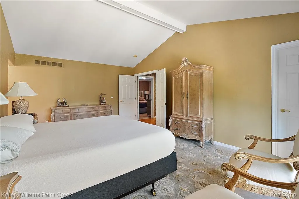 13150 Rhea Court Shelby Charter Township MI 48315