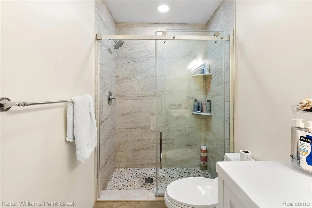 13150 Rhea Court Shelby Charter Township MI 48315