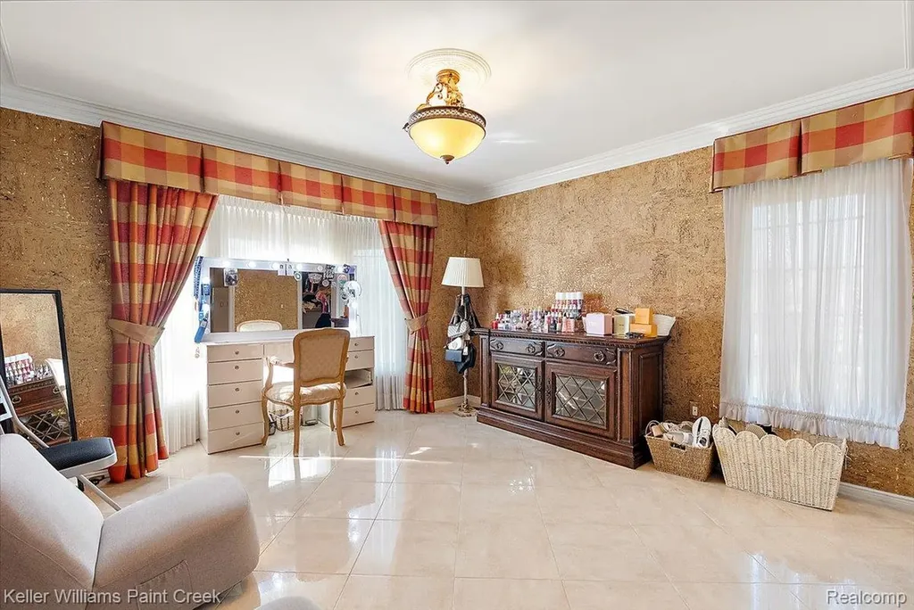 13150 Rhea Court Shelby Charter Township MI 48315