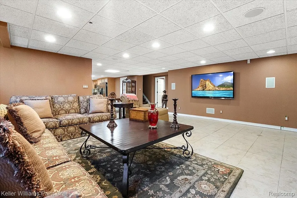 13150 Rhea Court Shelby Charter Township MI 48315