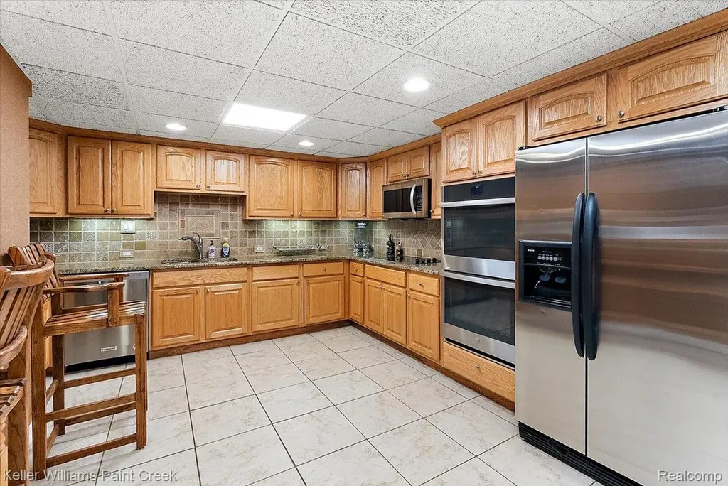 13150 Rhea Court Shelby Charter Township MI 48315