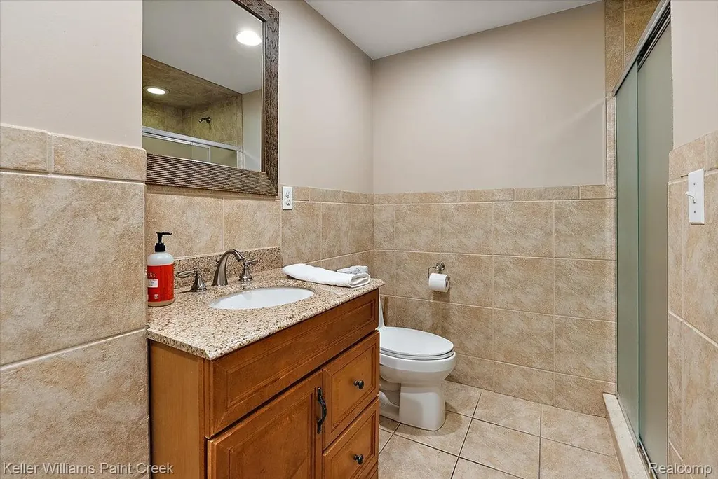 13150 Rhea Court Shelby Charter Township MI 48315
