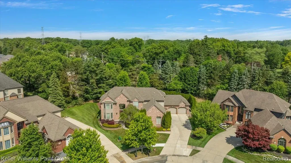 13150 Rhea Court Shelby Charter Township MI 48315