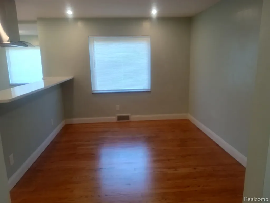 14044 Woodmont Avenue Detroit City MI 48227