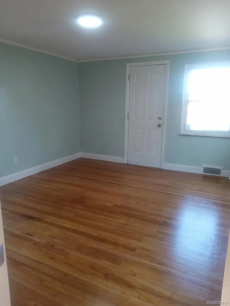 14044 Woodmont Avenue Detroit City MI 48227
