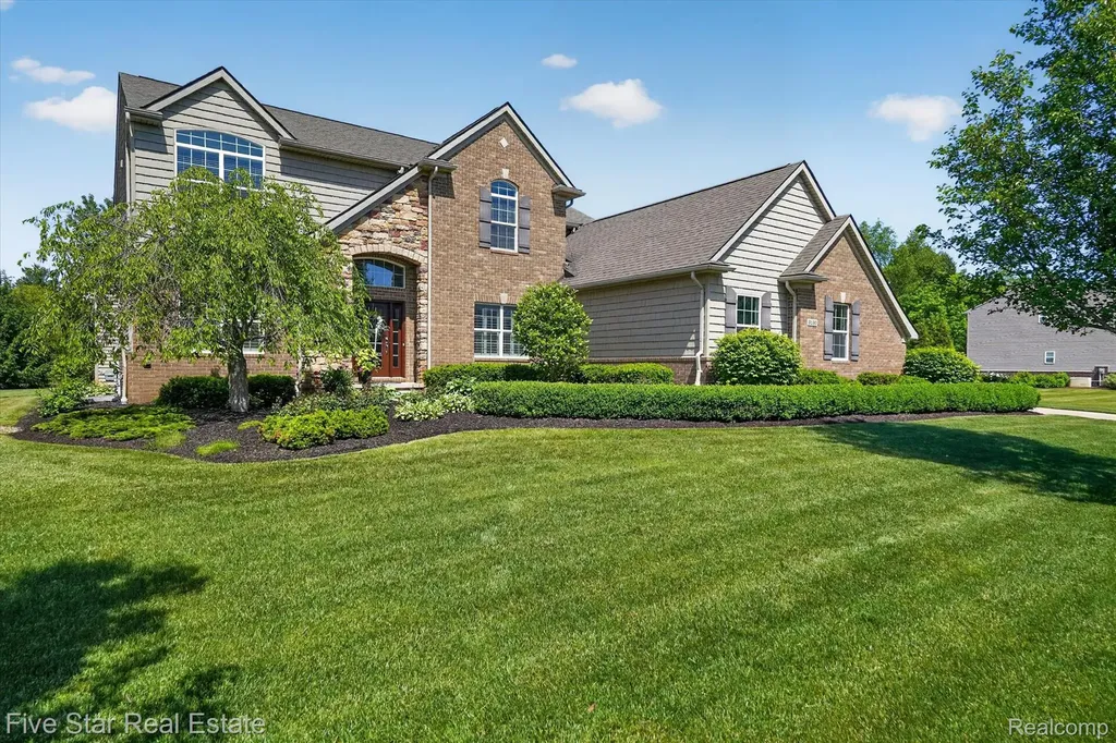3130 Katie Lane Highland Charter Township MI 48380