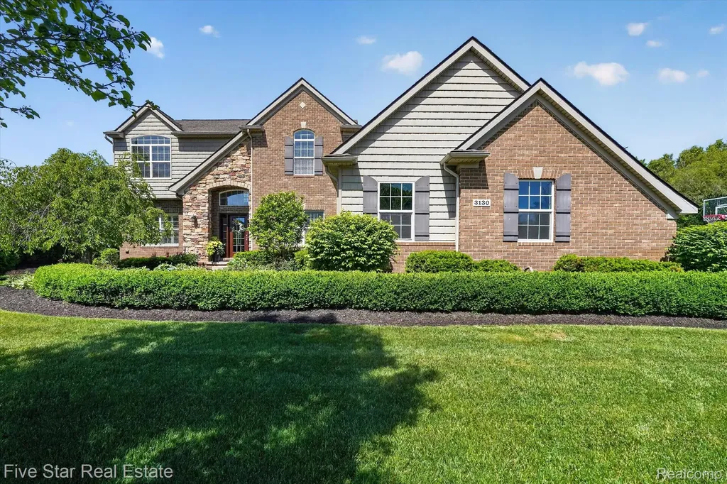 3130 Katie Lane Highland Charter Township MI 48380