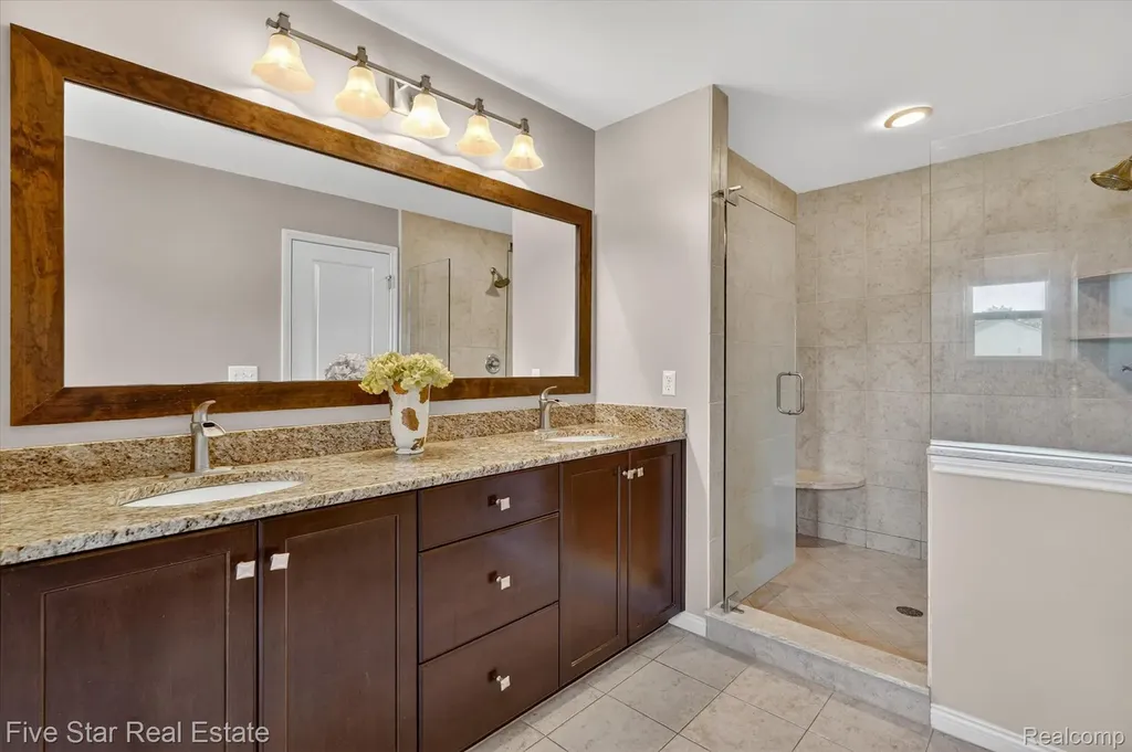3130 Katie Lane Highland Charter Township MI 48380