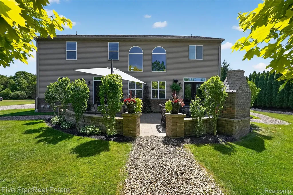 3130 Katie Lane Highland Charter Township MI 48380