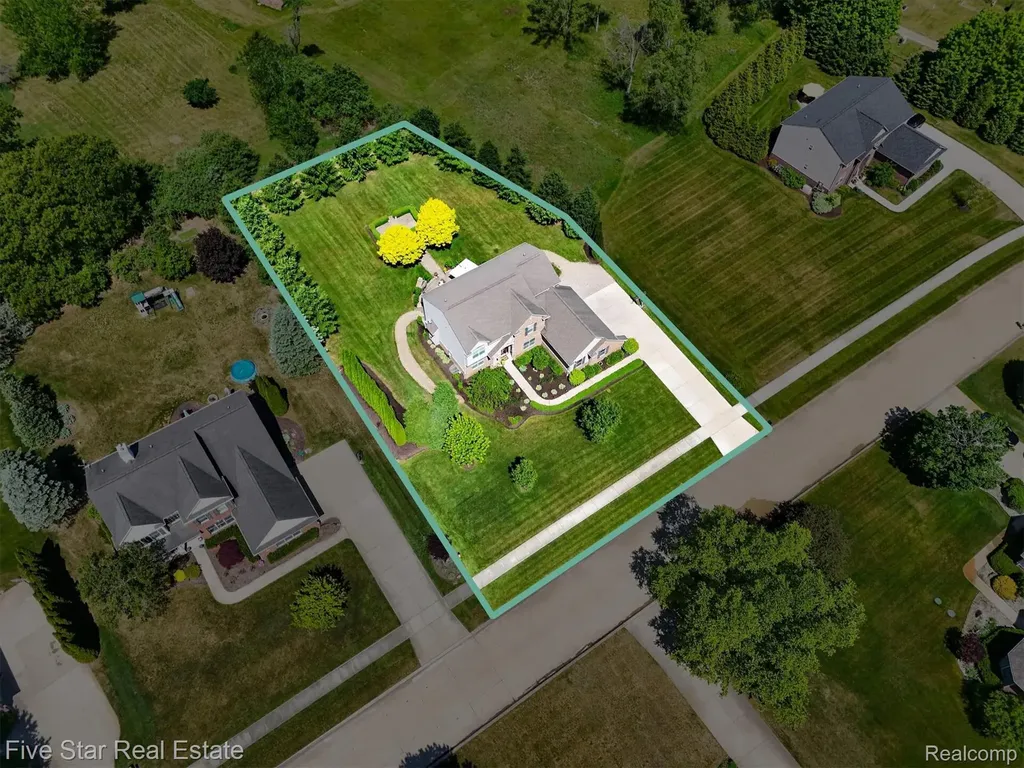 3130 Katie Lane Highland Charter Township MI 48380
