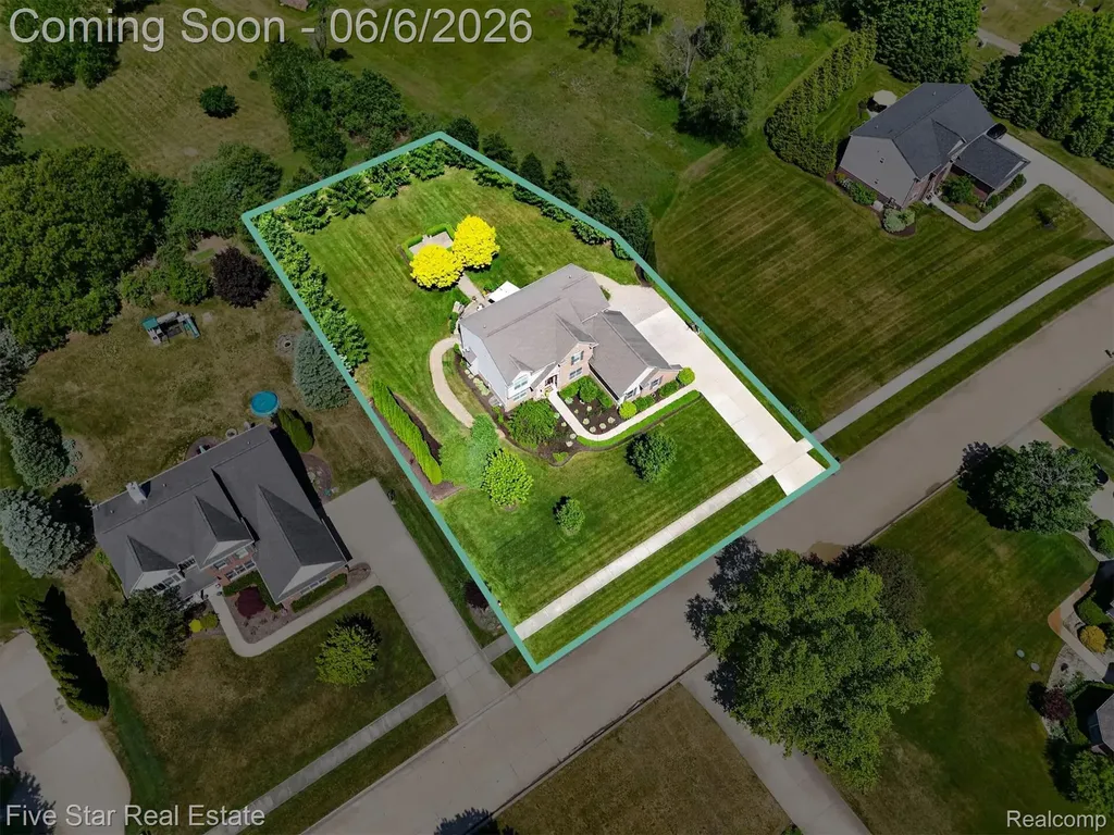 3130 Katie Lane Highland Charter Township MI 48380