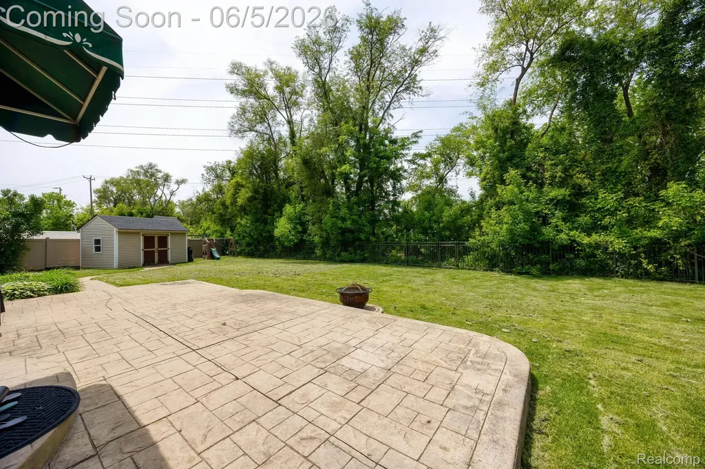 932 River Court Wyandotte City MI 48192