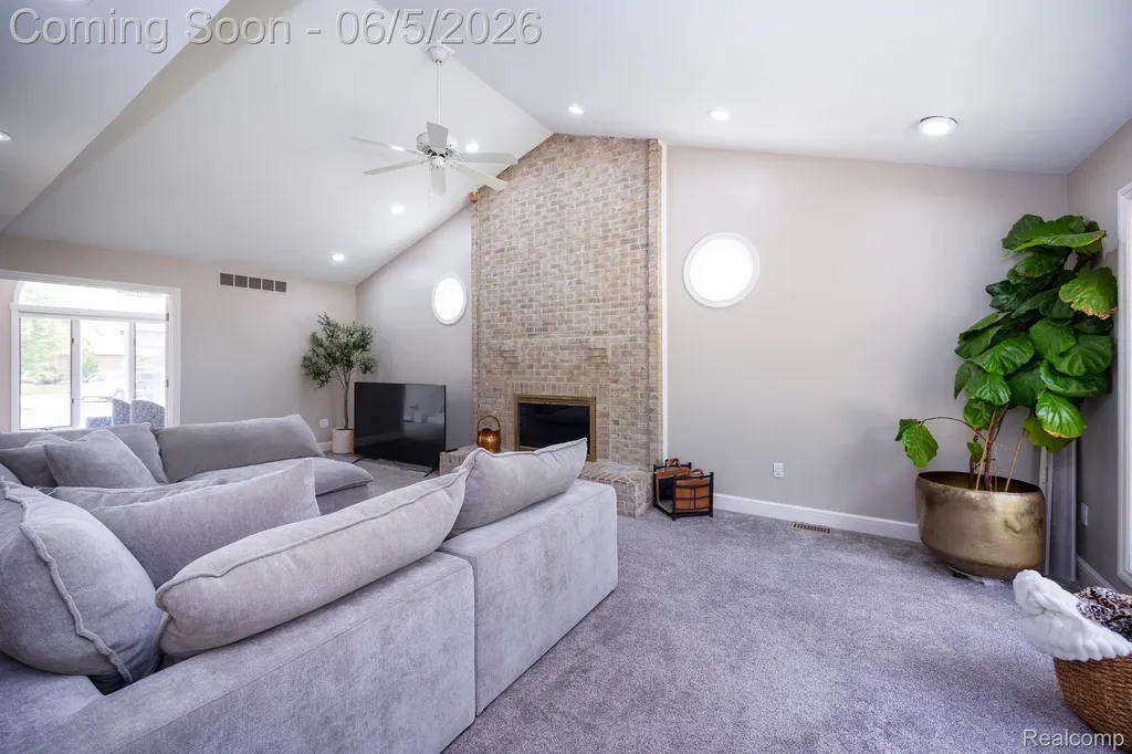 932 River Court Wyandotte City MI 48192
