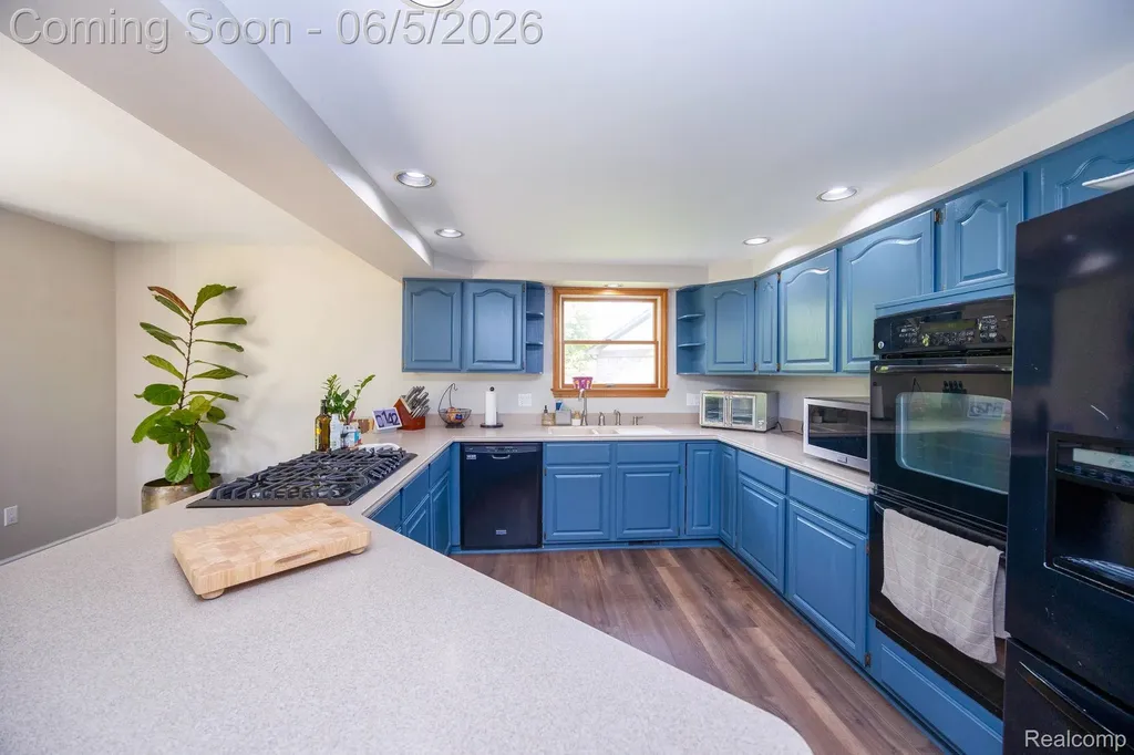 932 River Court Wyandotte City MI 48192
