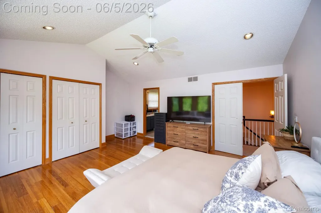 932 River Court Wyandotte City MI 48192