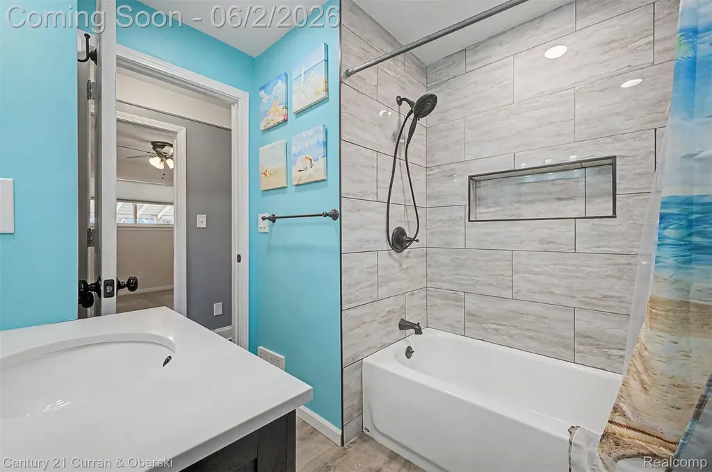 5375 Mayfair Street Dearborn Heights City MI 48125