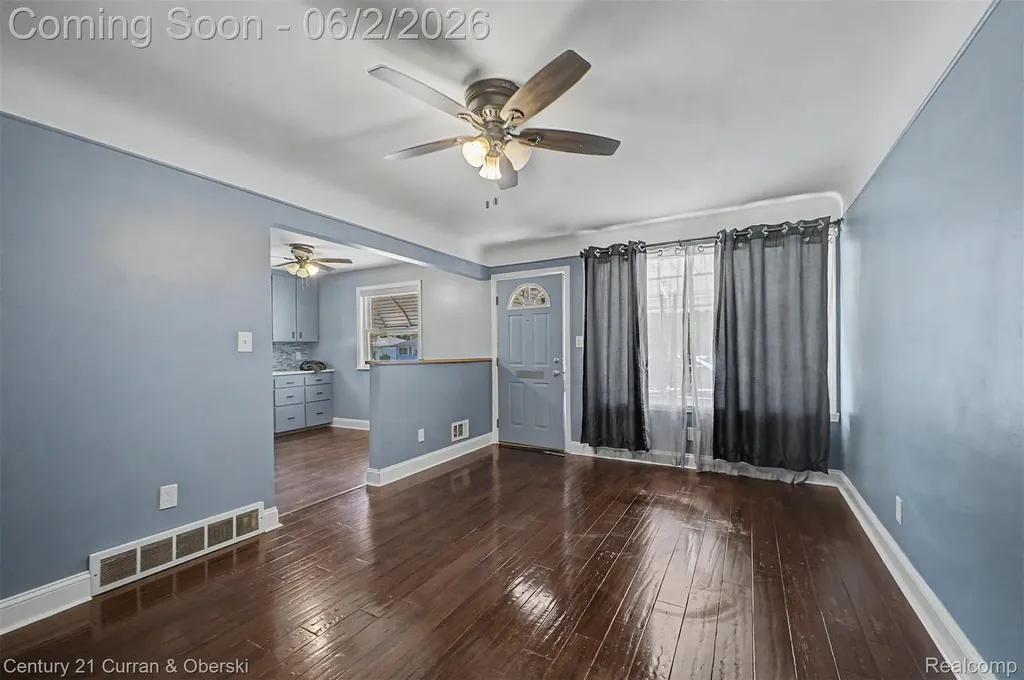 5375 Mayfair Street Dearborn Heights City MI 48125