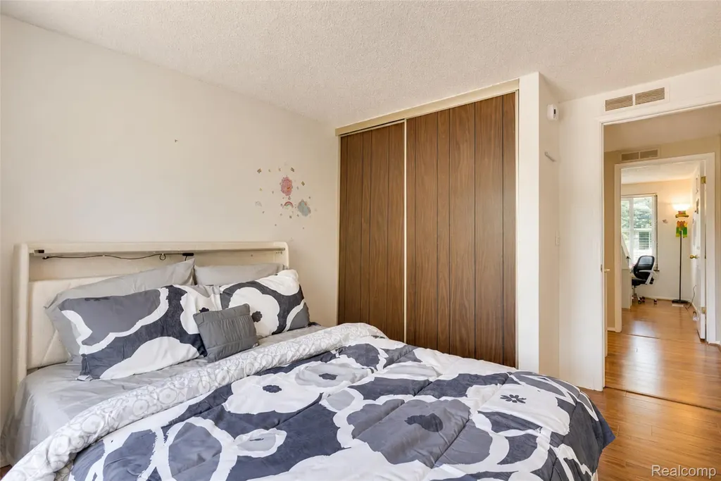22733 Cranbrooke Drive Novi City MI 48375