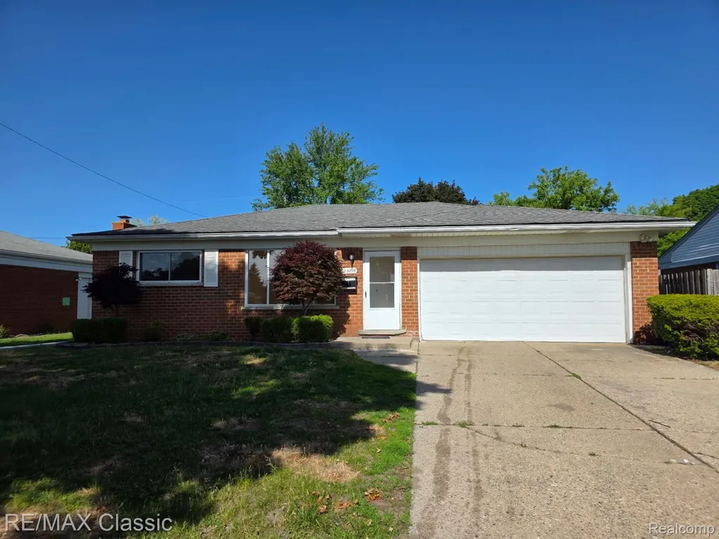 25714 Wexford Avenue Warren City MI 48091