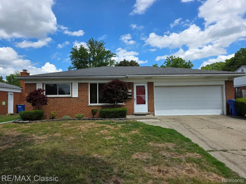 25714 Wexford Avenue Warren City MI 48091