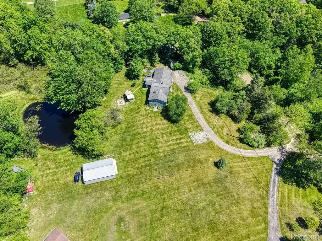 940 Rowland Road Addison Township MI 48367