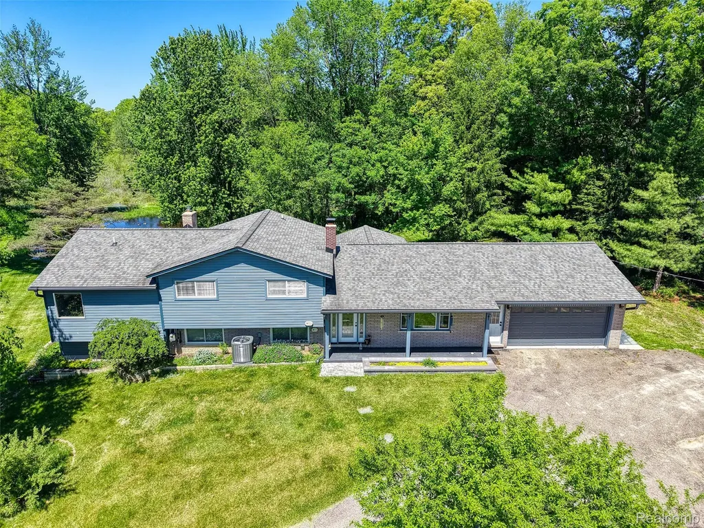 940 Rowland Road Addison Township MI 48367