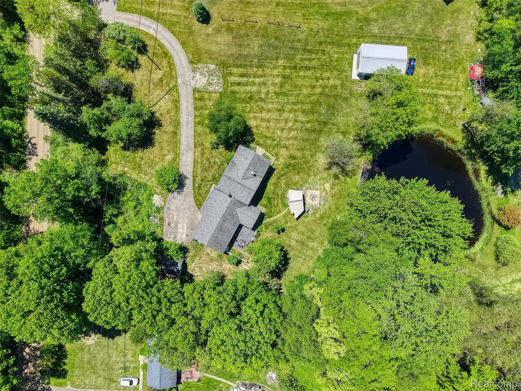 940 Rowland Road Addison Township MI 48367