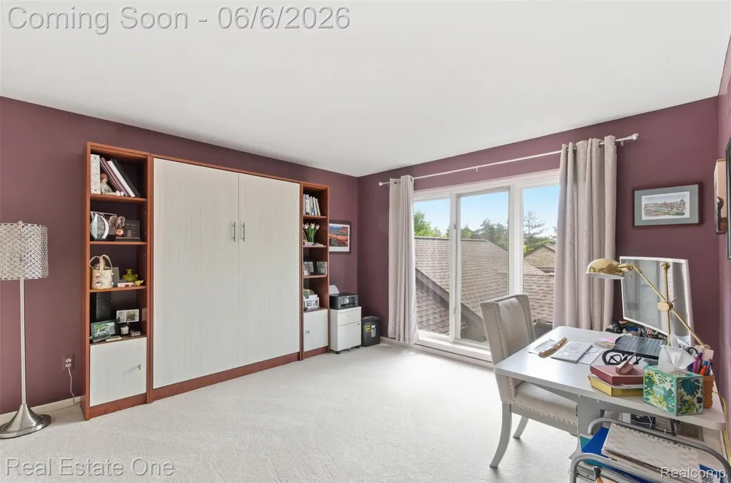 23910 Trailwood Court Bingham Farms Village MI 48025