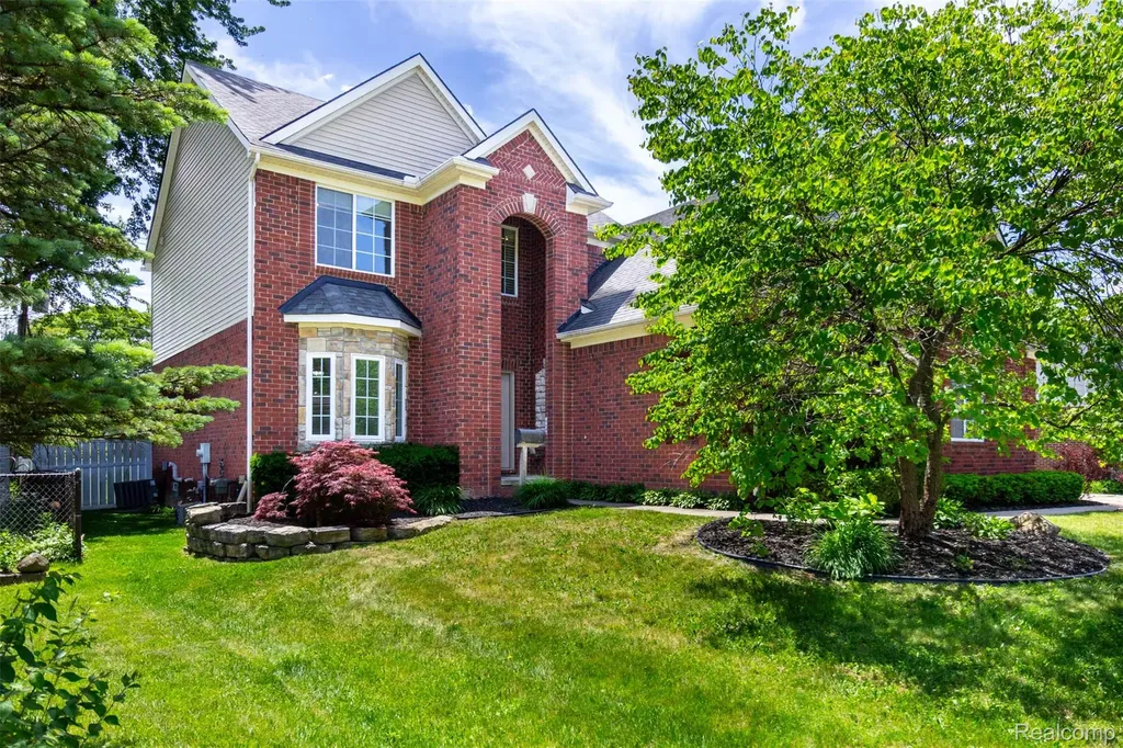 36039 Curtis Road Livonia City MI 48152
