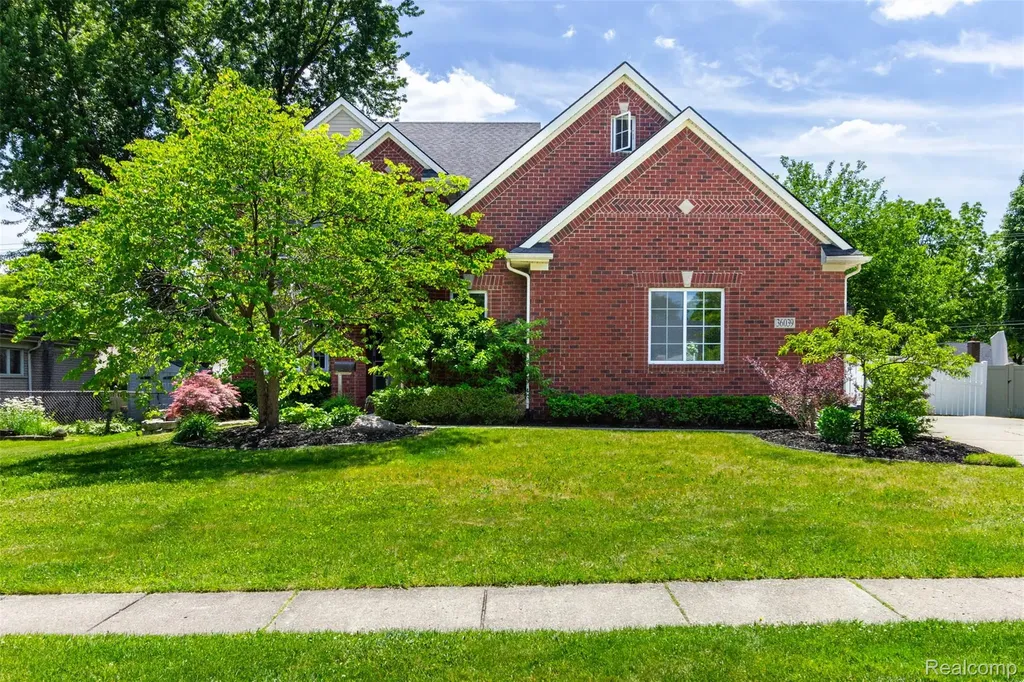 36039 Curtis Road Livonia City MI 48152