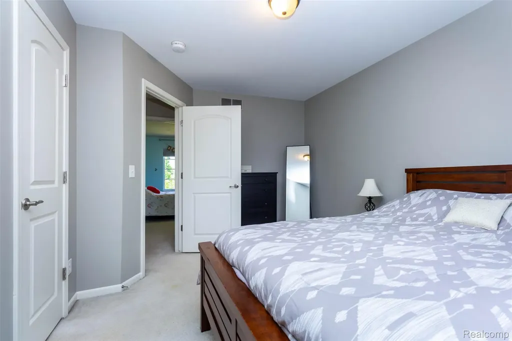 36039 Curtis Road Livonia City MI 48152