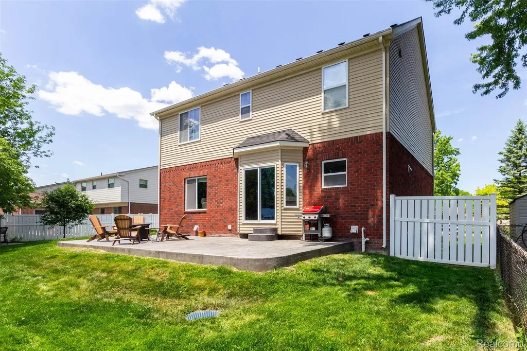36039 Curtis Road Livonia City MI 48152