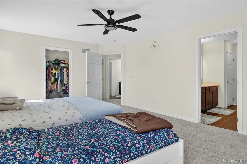 58676 Losino Drive Lyon Charter Township MI 48178