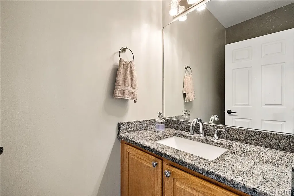 5768 Bellshire Lane Independence Charter Township MI 48346
