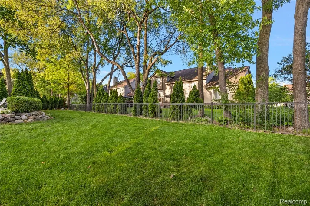 5768 Bellshire Lane Independence Charter Township MI 48346