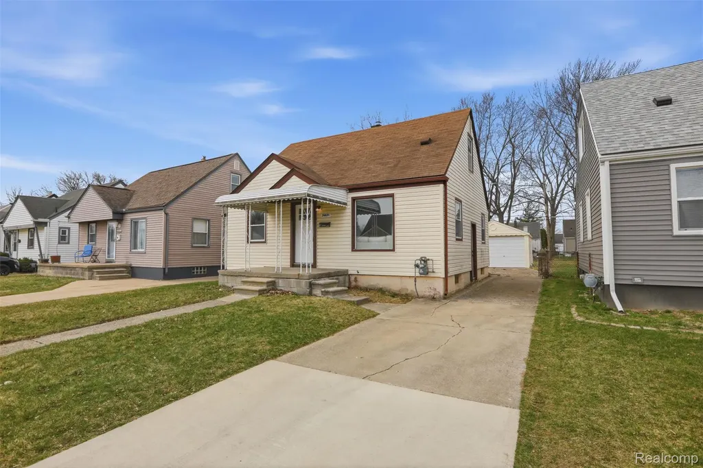 29871 Quinkert Street Roseville City MI 48066
